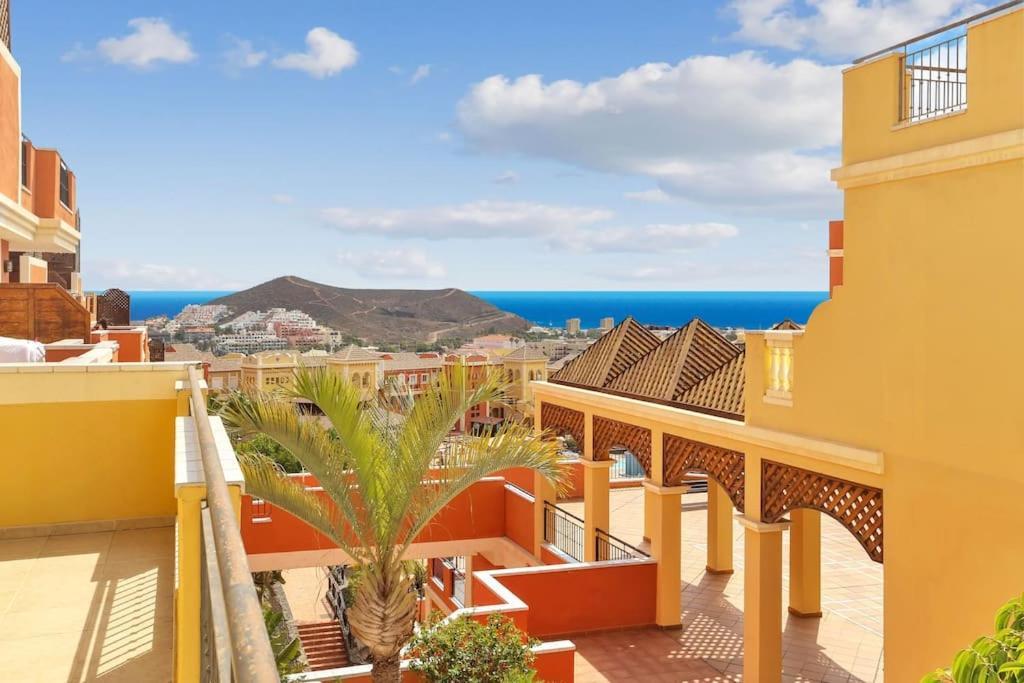 Luxury House Granada Park Villa Arona  Buitenkant foto